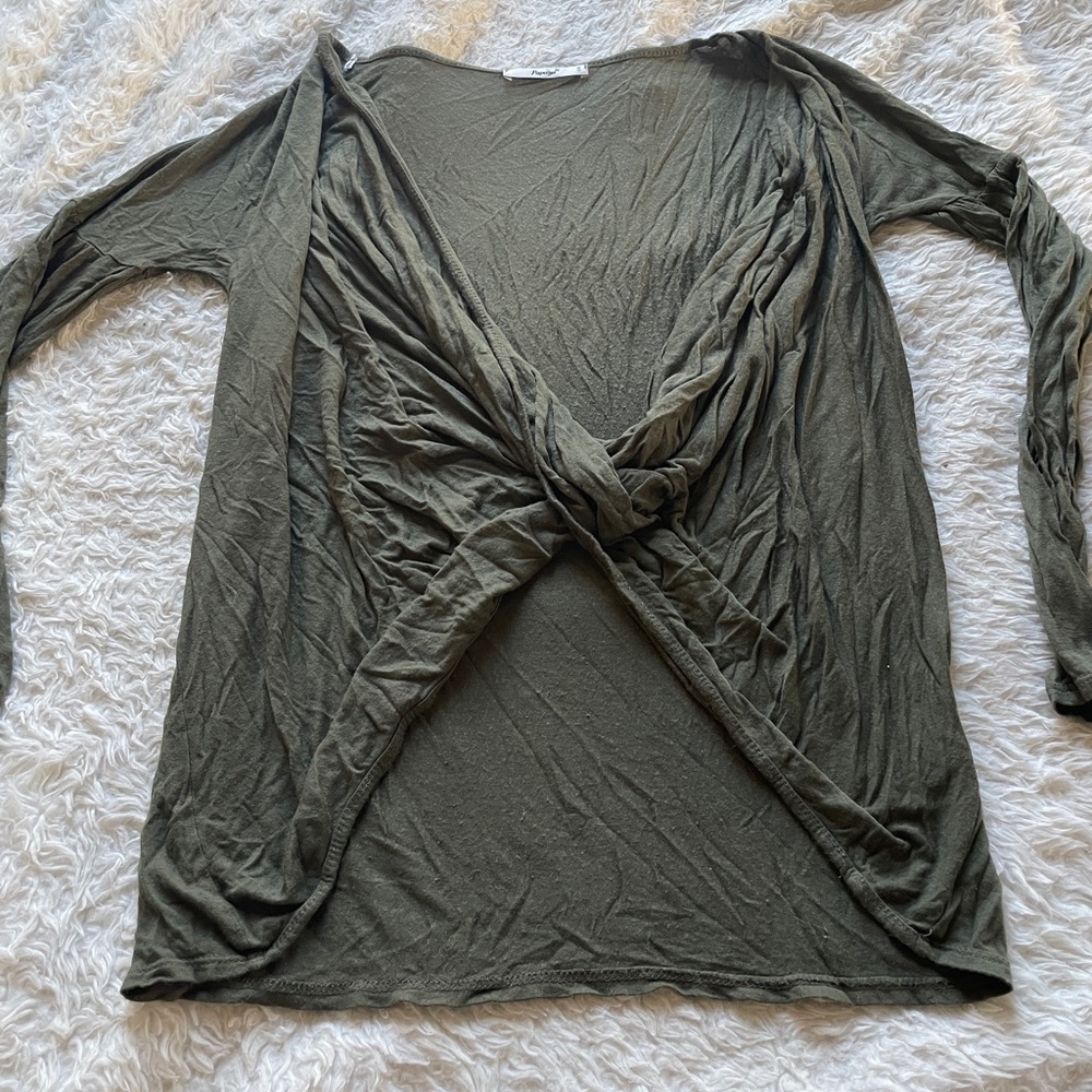 Papaya Green Twist top long sleeve